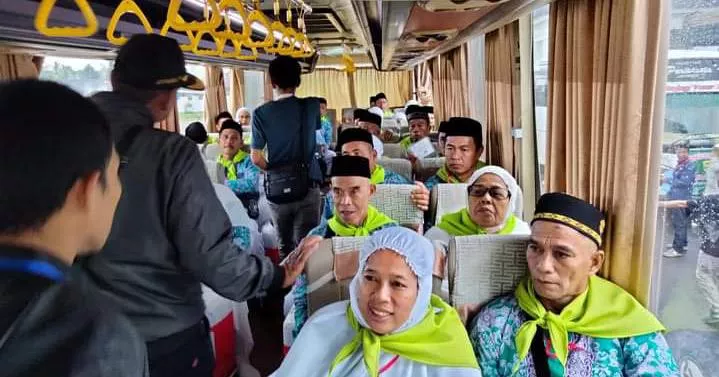 179 CJH Koltim Resmi Diberangkatkan ke Mekkah
