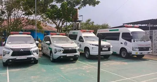 RSUD Antero Hamra Beri 4 Mobil Operasional Senilai Rp2,4 Miliar dari Dinkes Kendari