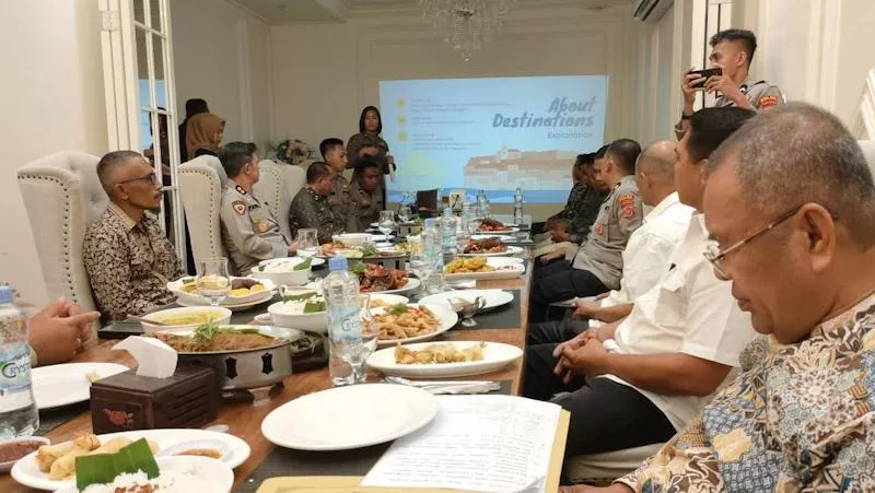 Pemda Muna Barat Dan Biro Sumber Daya Manusia Polda Sultra Jalin Kerjasama Dalam Rangka Pembinaan Dan Pelatihan